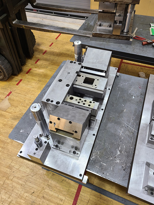 Long Star Die Machine